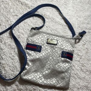 Tommy Hilfiger crossbody